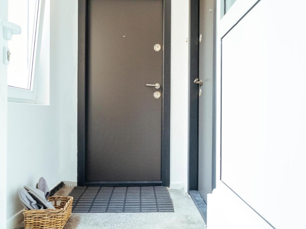 Beautiful Apartment - Top Location - Amazing Balcony บูคาเรสต์ ภายนอก รูปภาพ